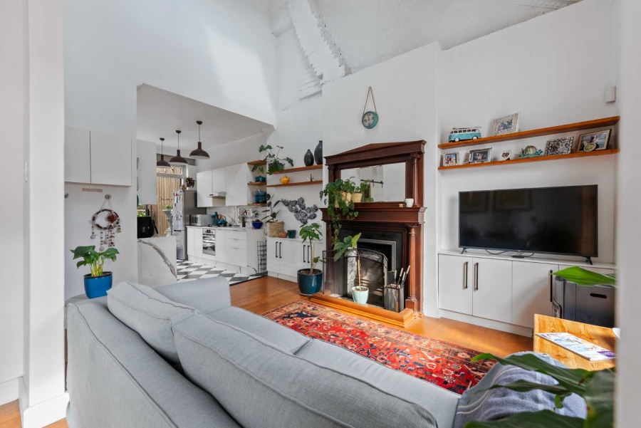 To Let 2 Bedroom Property for Rent in Green Point Western Cape